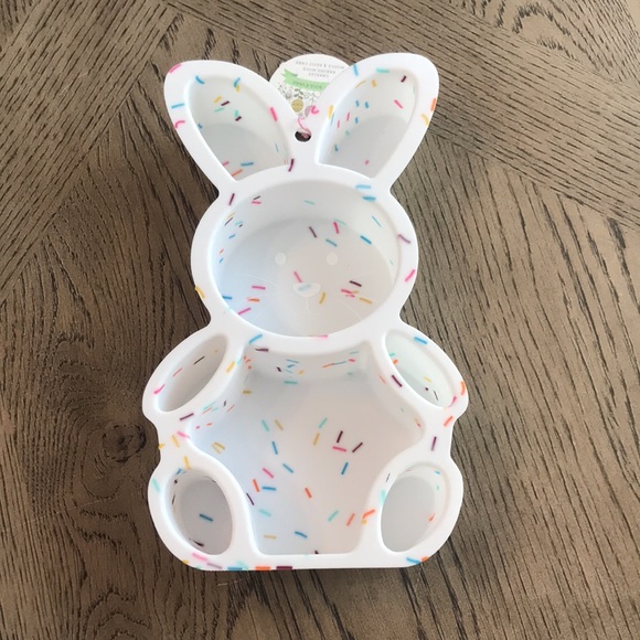 Silicone Sprinkled Easter Bunny Baking Mold - Picture 5 of 5